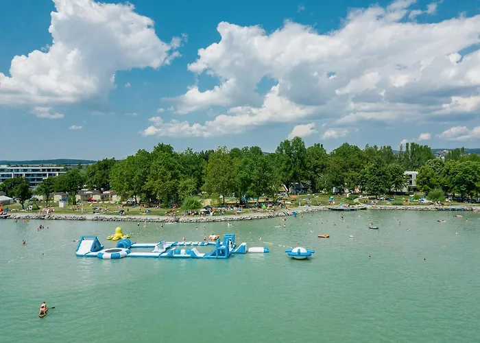 Balatontourist Fuered Camping & Bungalows