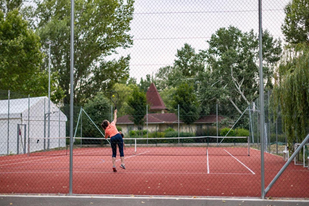 Balatontourist Fuered Camping &
