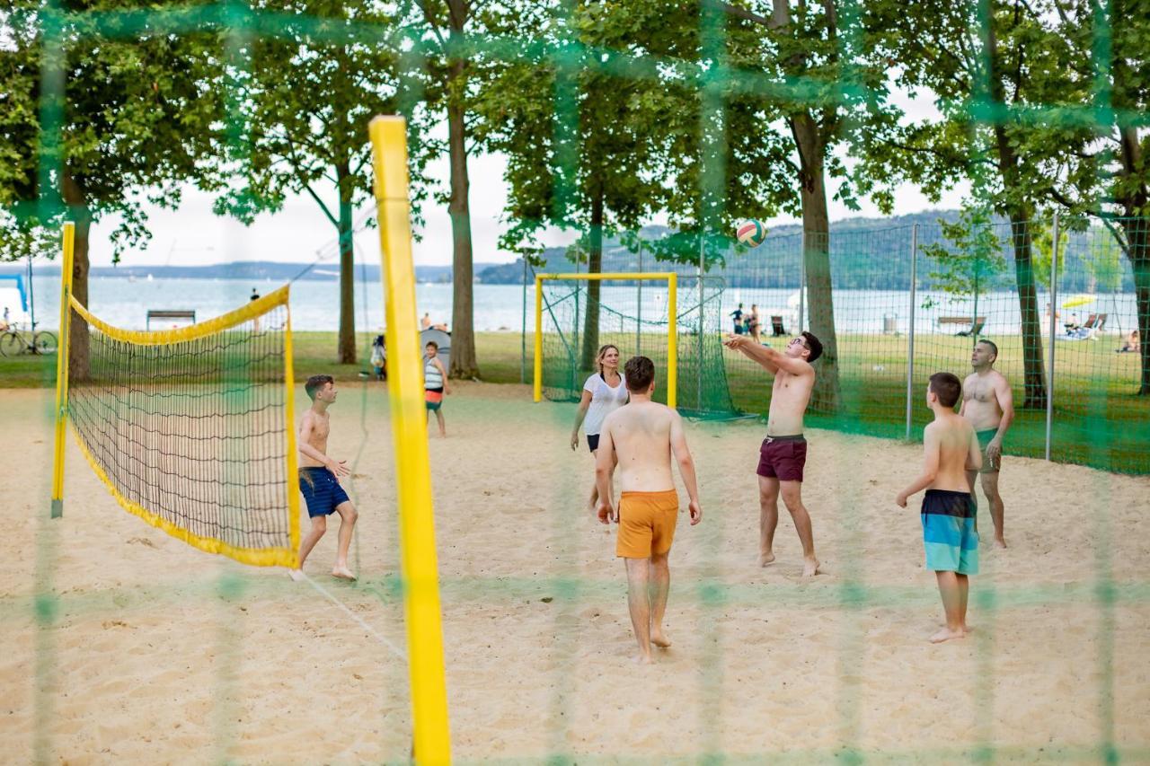Balatontourist Fuered Camping & Campsite Balatonfured