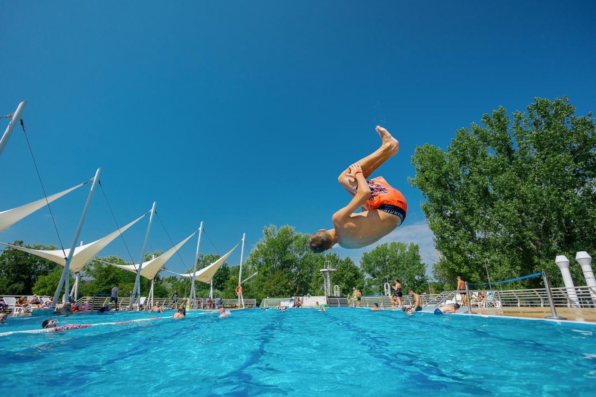 Campsite Balatontourist Fuered Camping & Balatonfured