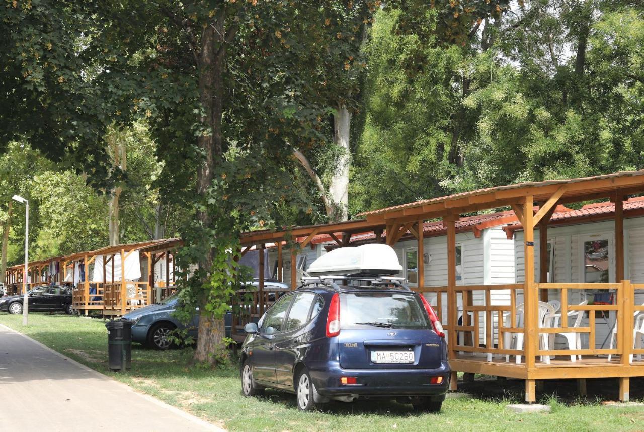 Campsite Balatontourist Fuered Camping &